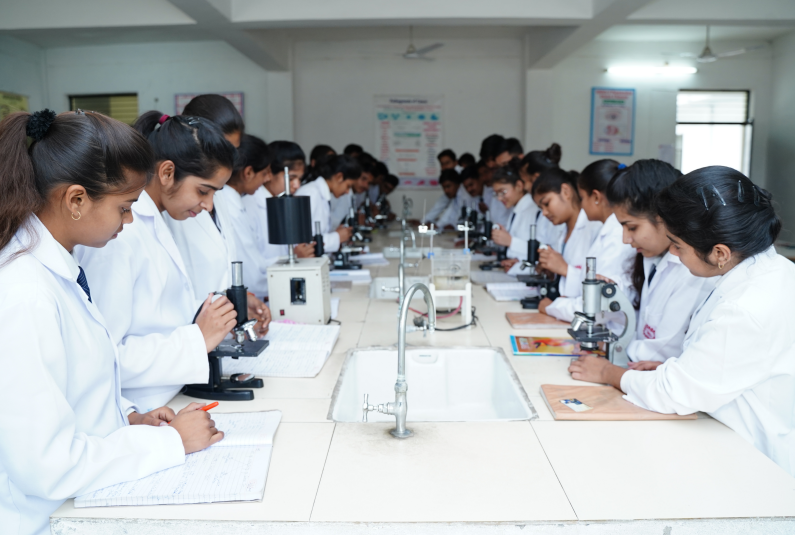 I.P.S.R. Group of Institutions Lucknow Laboratory photo 5